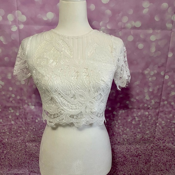 Lacey crop top, white, lined, full back zipper, NWOT - Picture 7 of 13